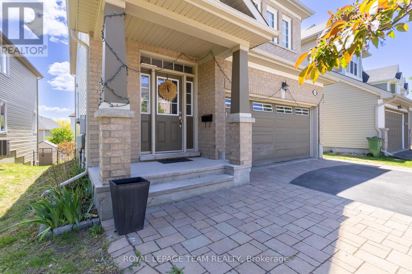 212 Huntsville Drive, Ottawa, Ontario  K2T 0C6 - Photo 2 - X13236466