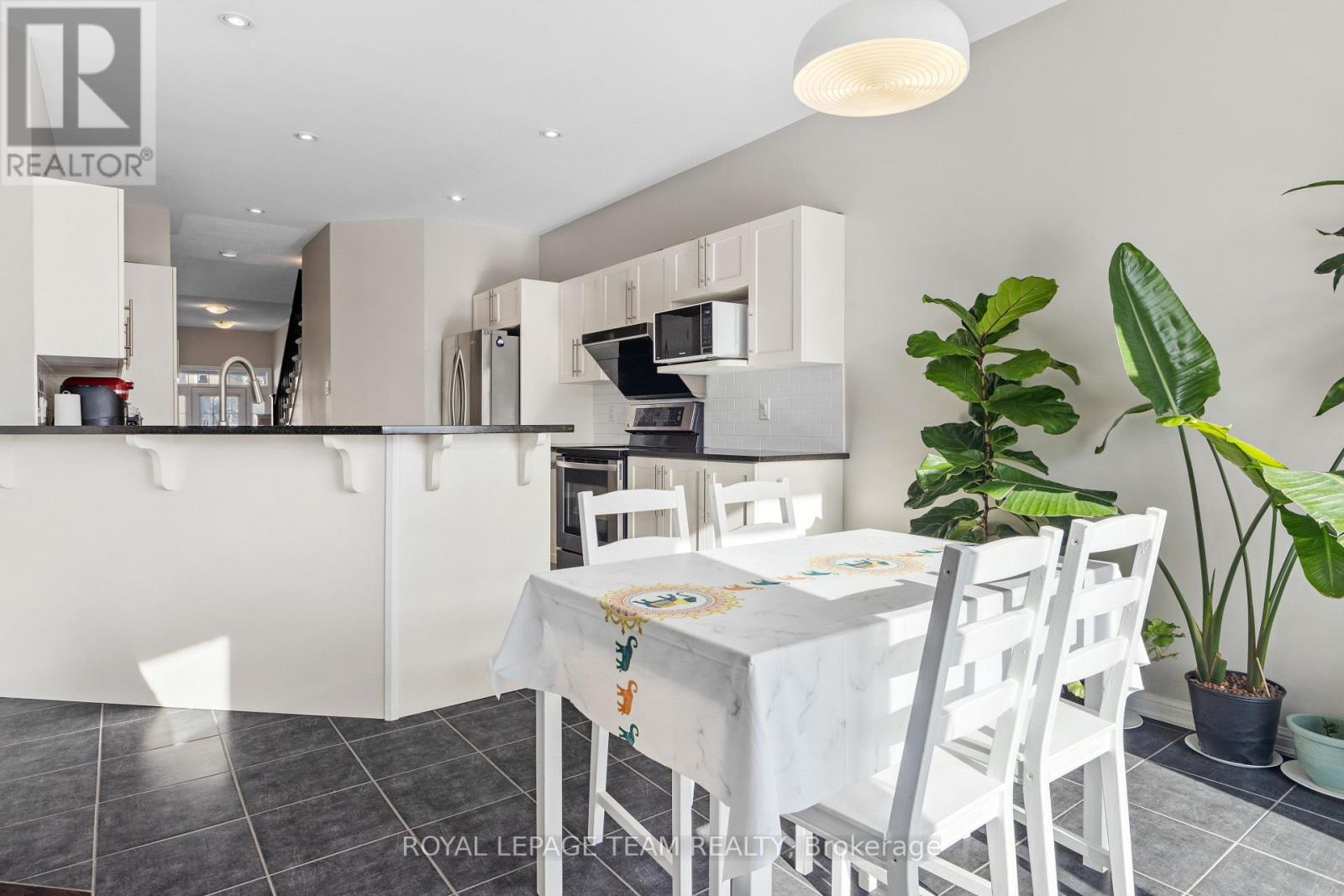 212 Huntsville Drive, Ottawa, Ontario  K2T 0C6 - Photo 26 - X13236466