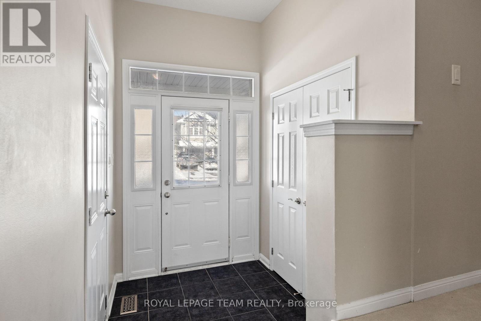 212 Huntsville Drive, Ottawa, Ontario  K2T 0C6 - Photo 5 - X13236466