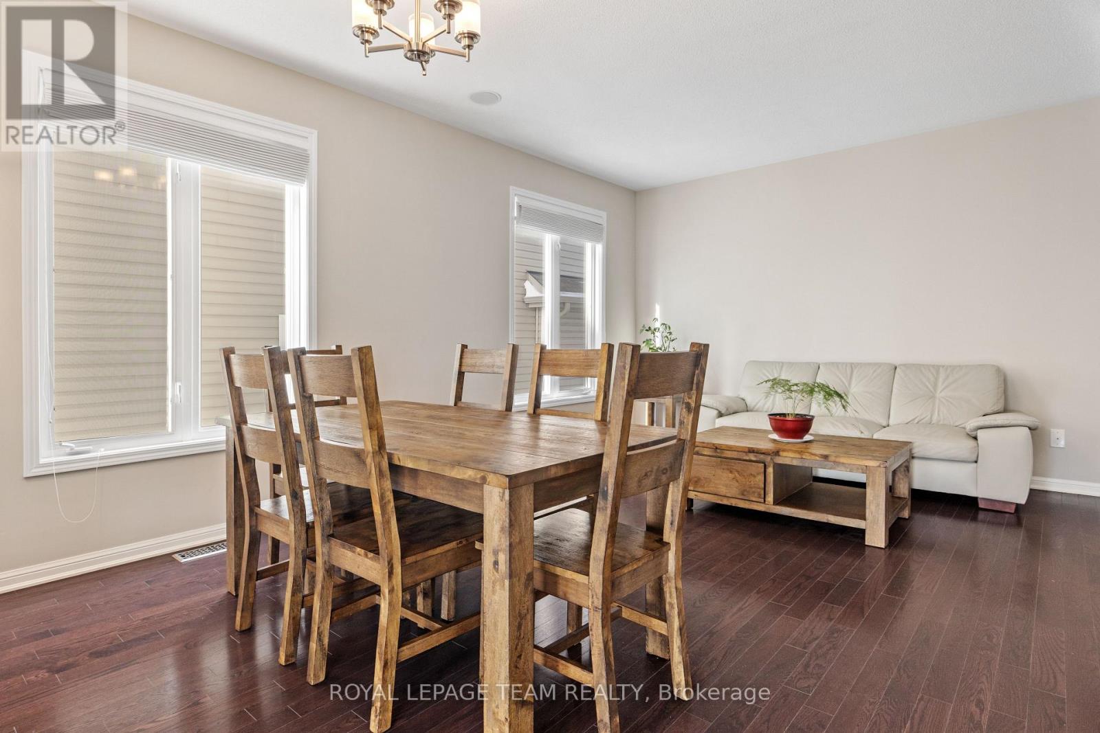 212 Huntsville Drive, Ottawa, Ontario  K2T 0C6 - Photo 6 - X13236466