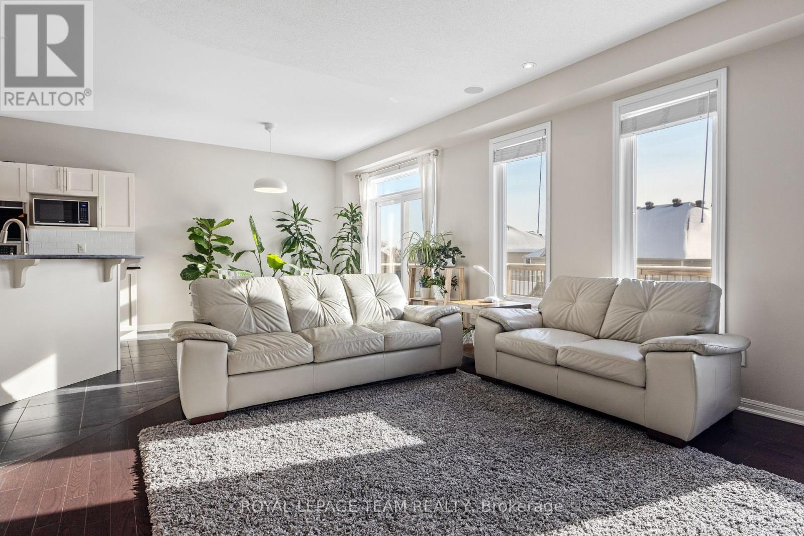 212 Huntsville Drive, Ottawa, Ontario  K2T 0C6 - Photo 8 - X13236466