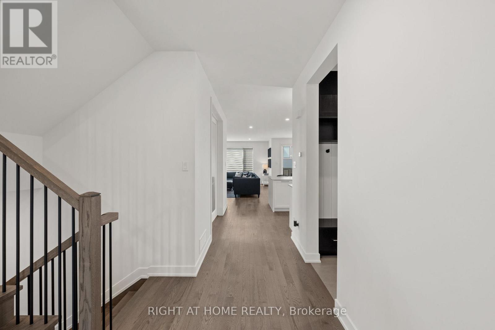 252 Ketchikan Crescent, Ottawa, Ontario  K2T 0S2 - Photo 4 - X13236474