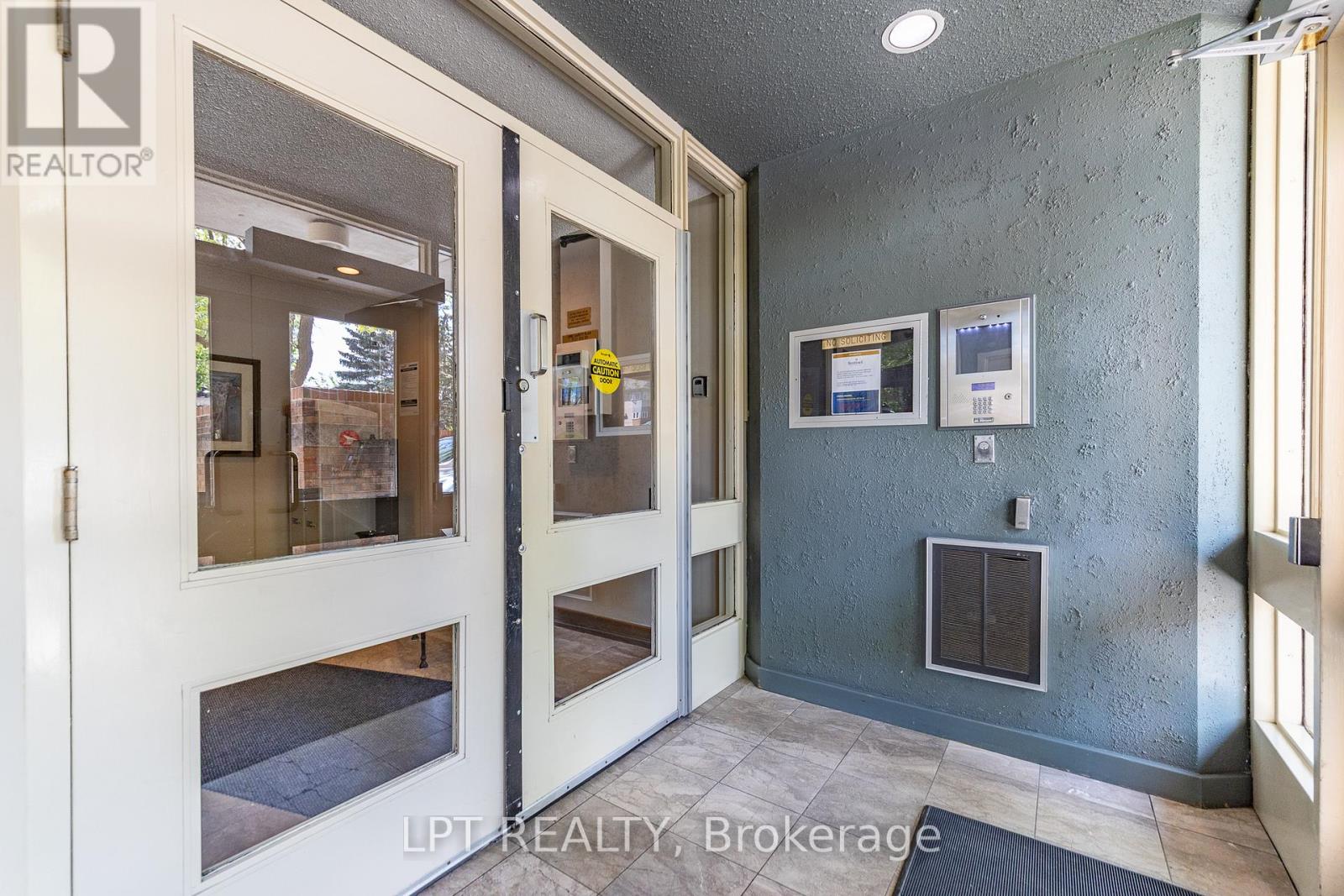 206 - 1177 Belanger Avenue, Ottawa, Ontario  K1H 8N7 - Photo 4 - X13236498