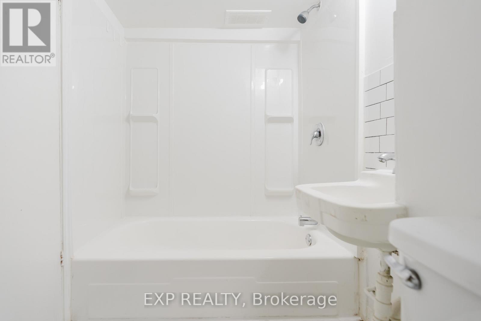 514 Lyon Street N, Ottawa, Ontario  K1R 5X9 - Photo 21 - X13236514