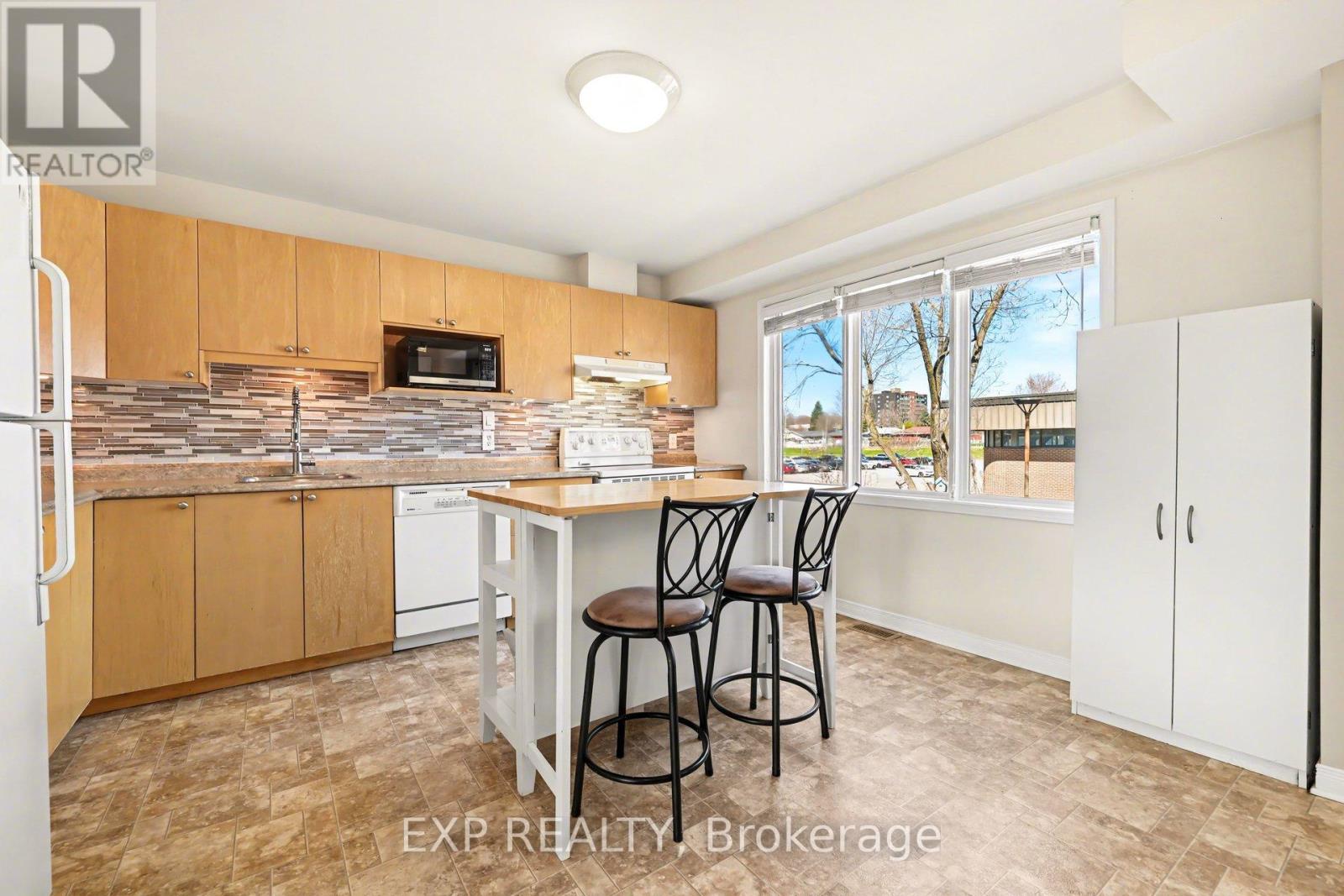 8 Barnaby Private, Ottawa, Ontario  K1K 4S4 - Photo 13 - X13236572