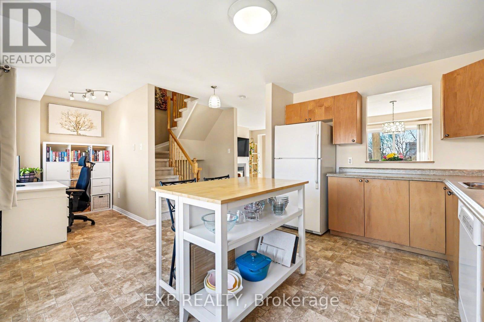 8 Barnaby Private, Ottawa, Ontario  K1K 4S4 - Photo 15 - X13236572