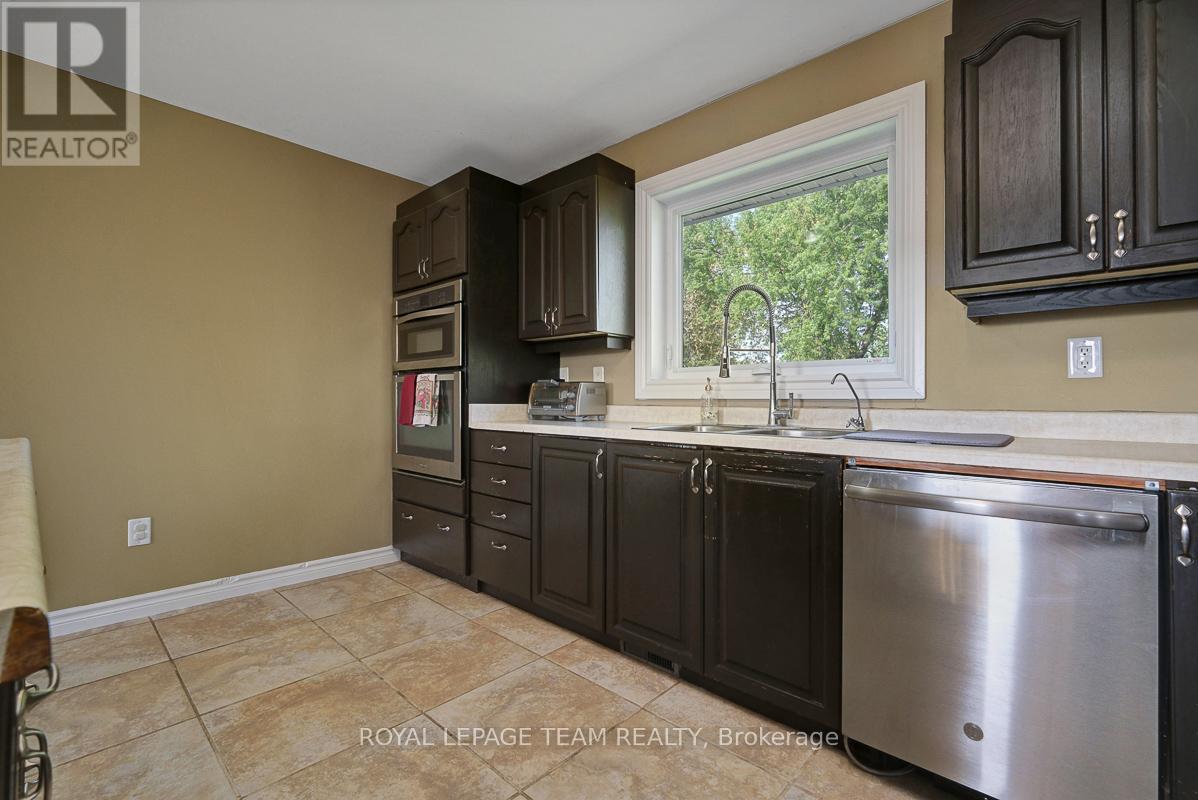 229 Magee Road, North Grenville, Ontario  K0G 1J0 - Photo 12 - X13236720