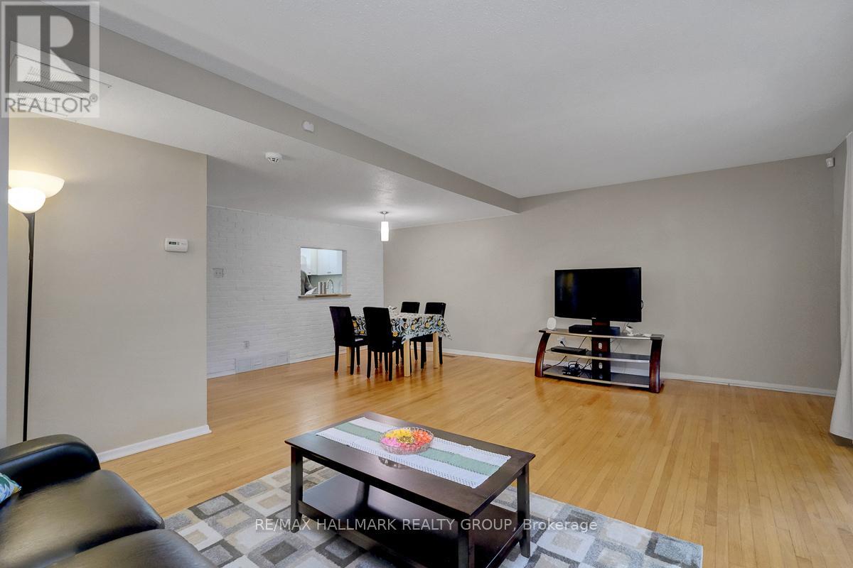 10 Greenbank Road, Ottawa, Ontario  K2H 5T9 - Photo 10 - X13236870