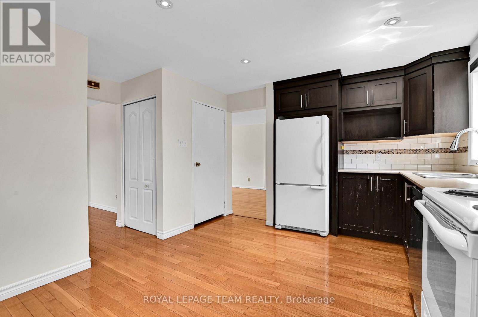 114 Chesterton Drive, Ottawa, Ontario  K2E 5T6 - Photo 11 - X13237014