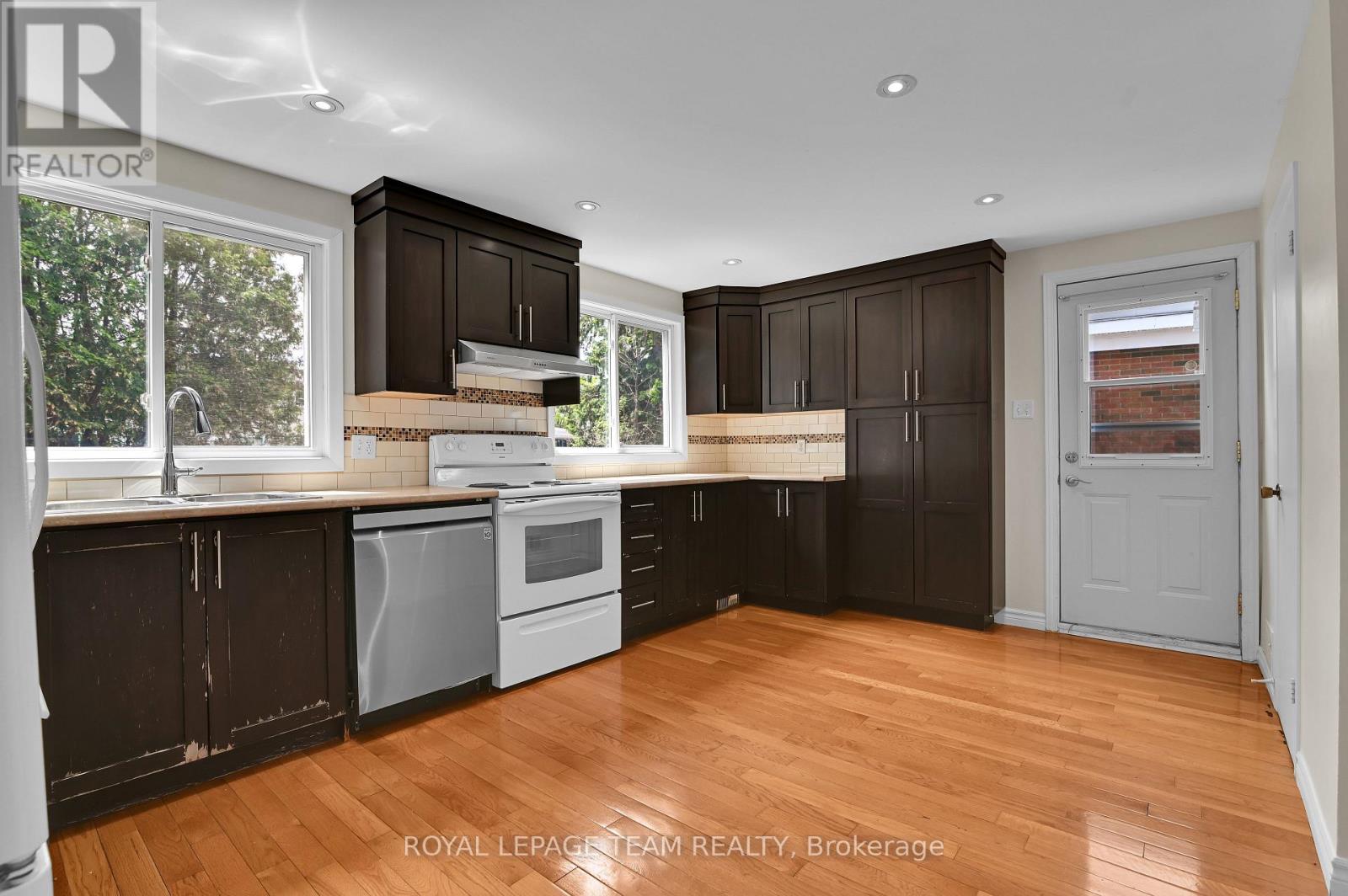 114 Chesterton Drive, Ottawa, Ontario  K2E 5T6 - Photo 9 - X13237014