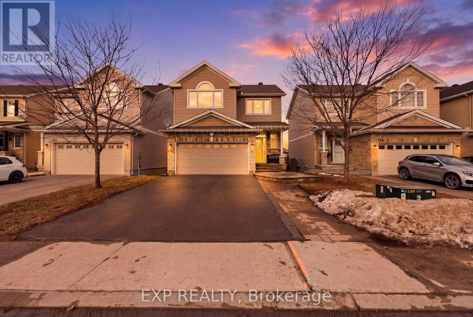 162 Bert Hall Street, Arnprior, Ontario  K7S 0H1 - Photo 2 - X13237096