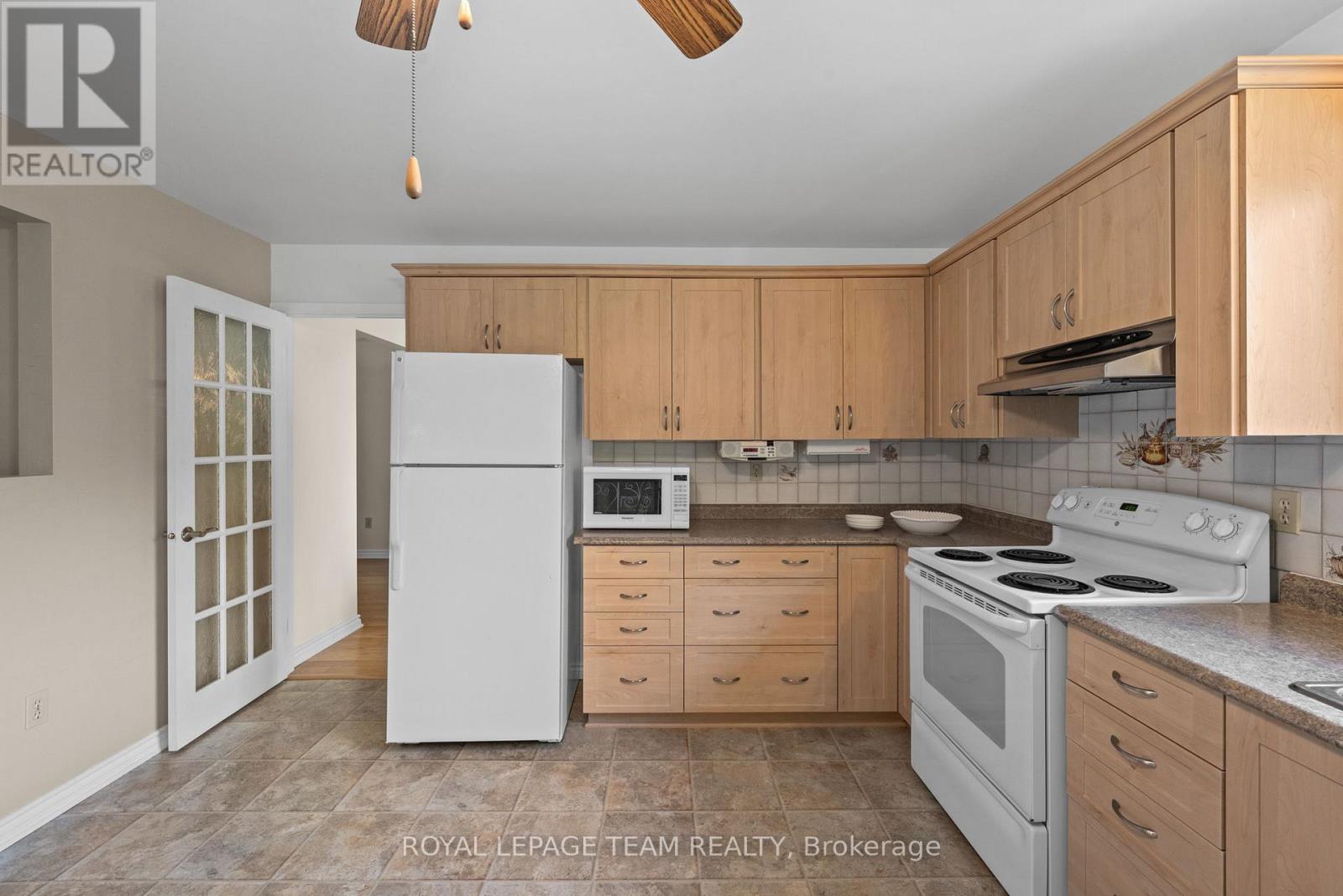 44 Steeple Hill Crescent, Ottawa, Ontario  K2R 1G3 - Photo 14 - X13237158
