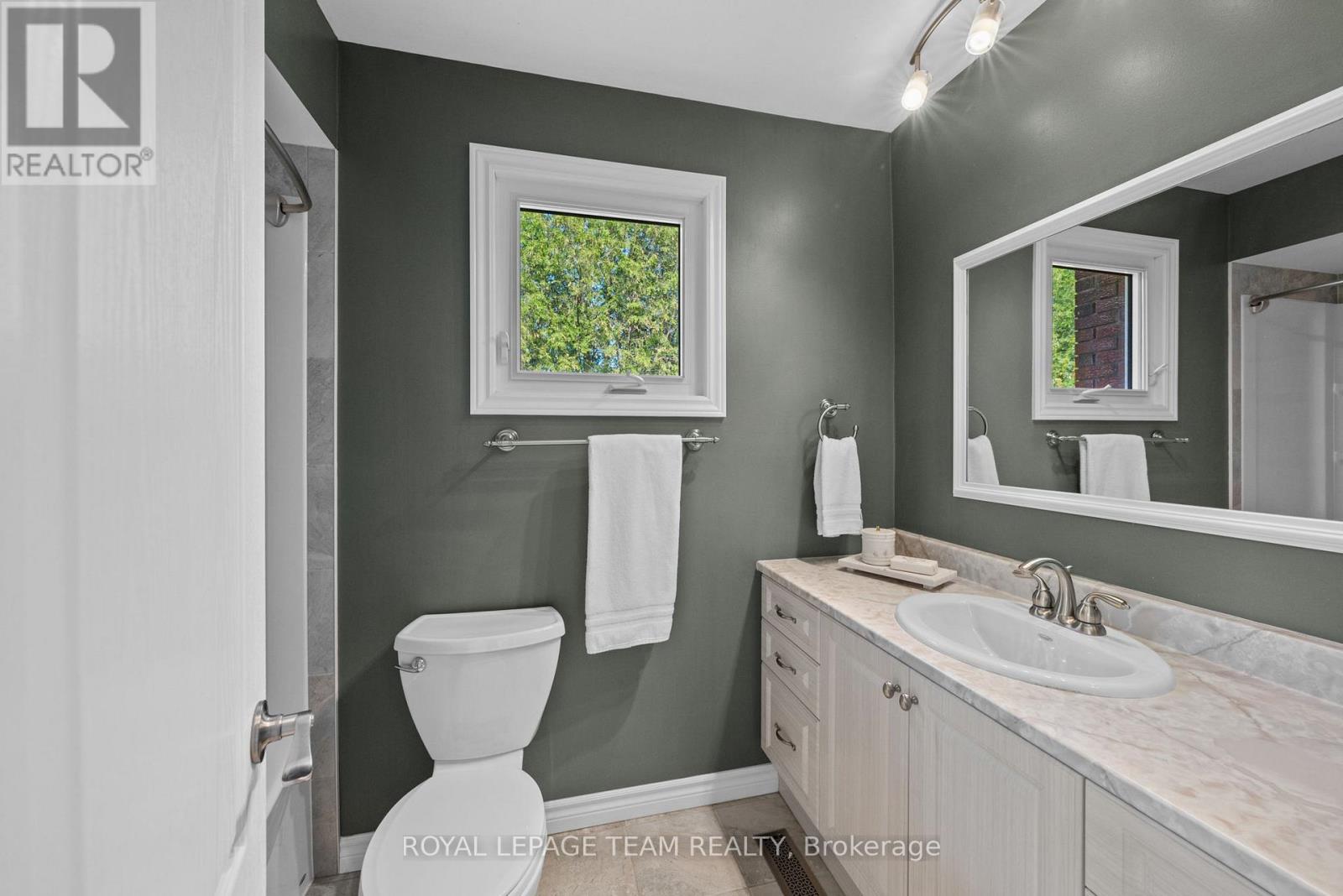 44 Steeple Hill Crescent, Ottawa, Ontario  K2R 1G3 - Photo 25 - X13237158