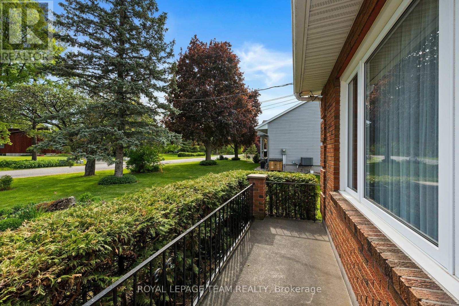 44 Steeple Hill Crescent, Ottawa, Ontario  K2R 1G3 - Photo 4 - X13237158