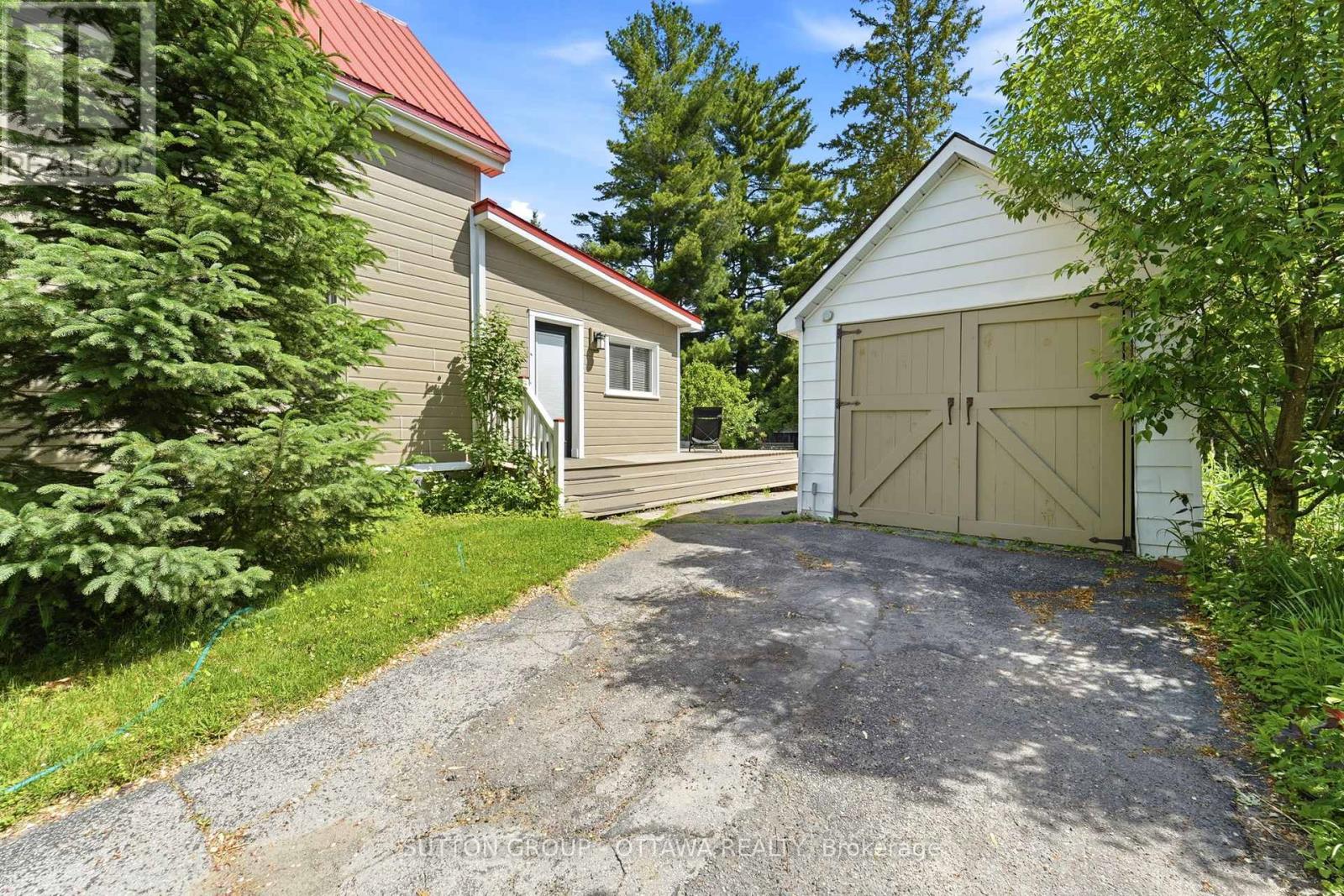 187 Martin Avenue, Ottawa, Ontario  K1K 2V2 - Photo 4 - X13237166
