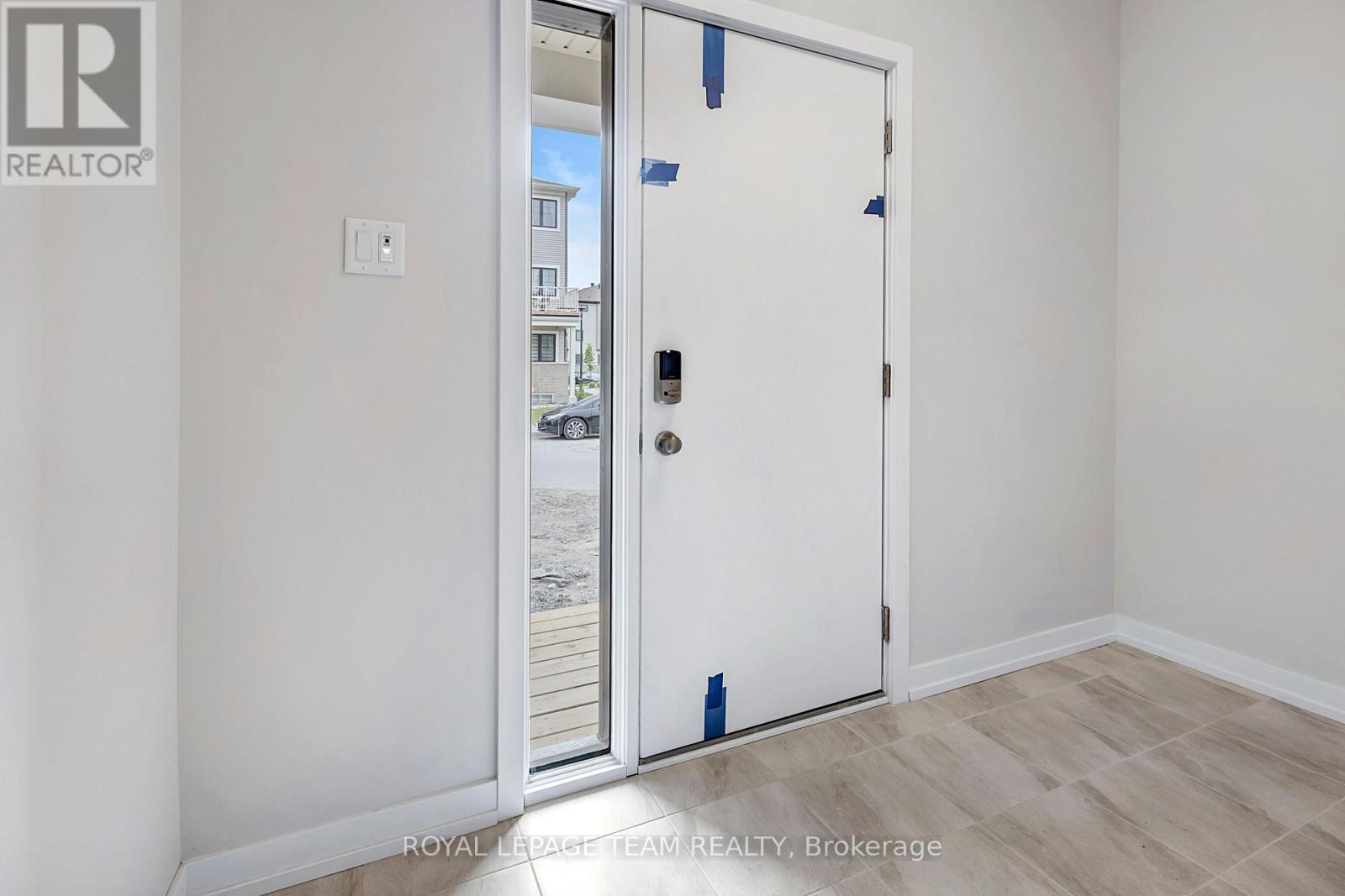 201 Verulam Street, Ottawa, Ontario  K2J 7P4 - Photo 3 - X13237322