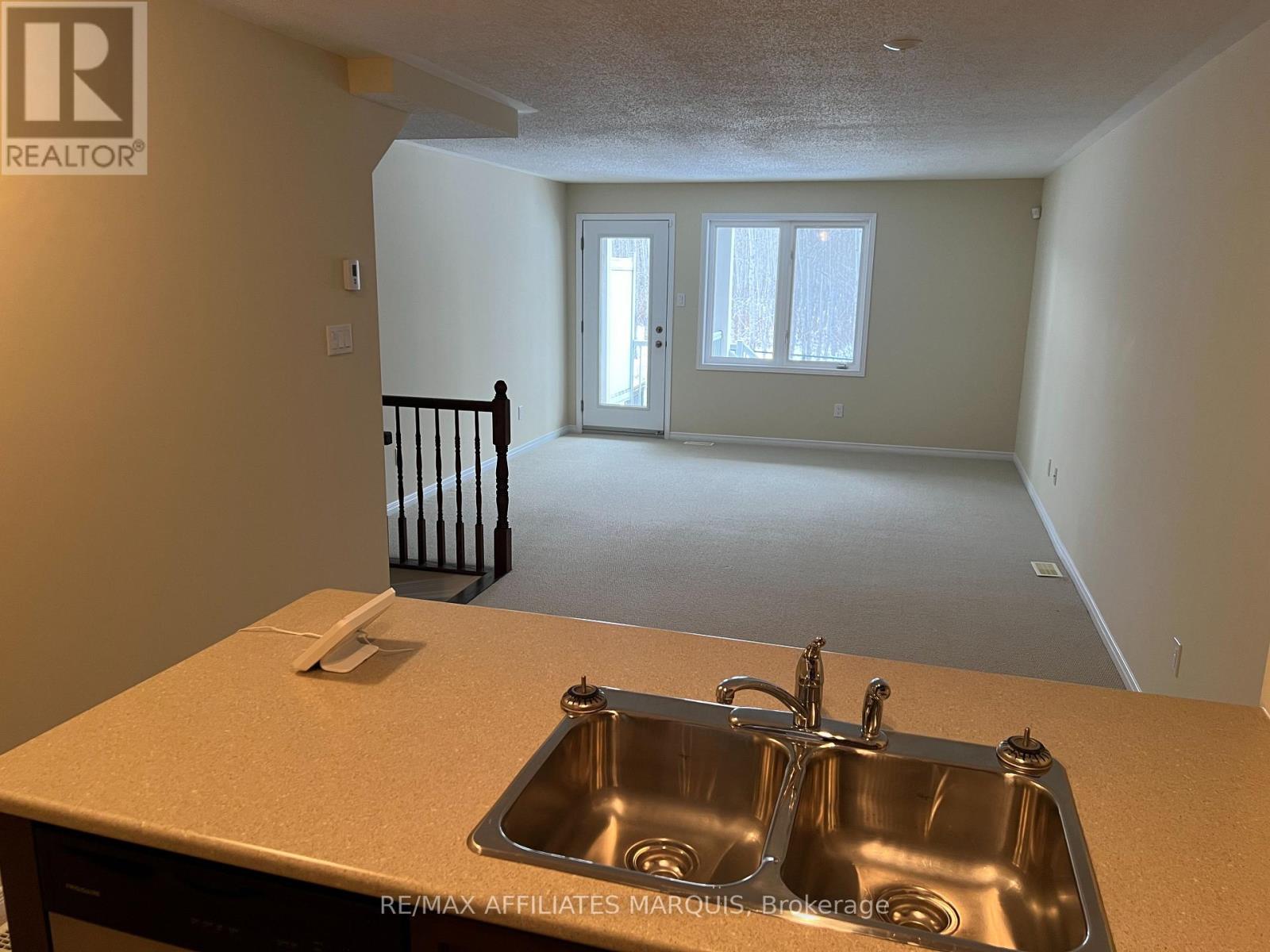 304 Fir Lane, North Grenville, Ontario  K0G 1J0 - Photo 8 - X13237486