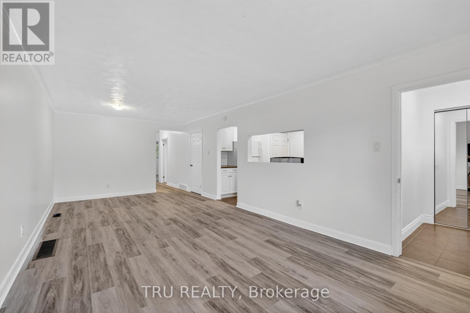 A - 1889 Russell Road, Ottawa, Ontario  K1G 0N1 - Photo 6 - X13237584