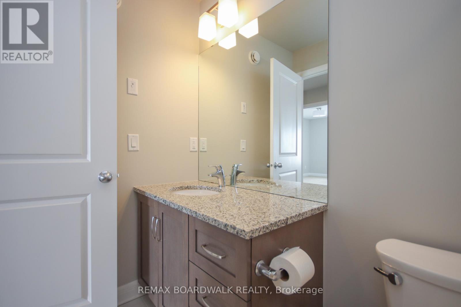 74 Michael Stoqua Street, Ottawa, Ontario  K1K 5A2 - Photo 13 - X13237826