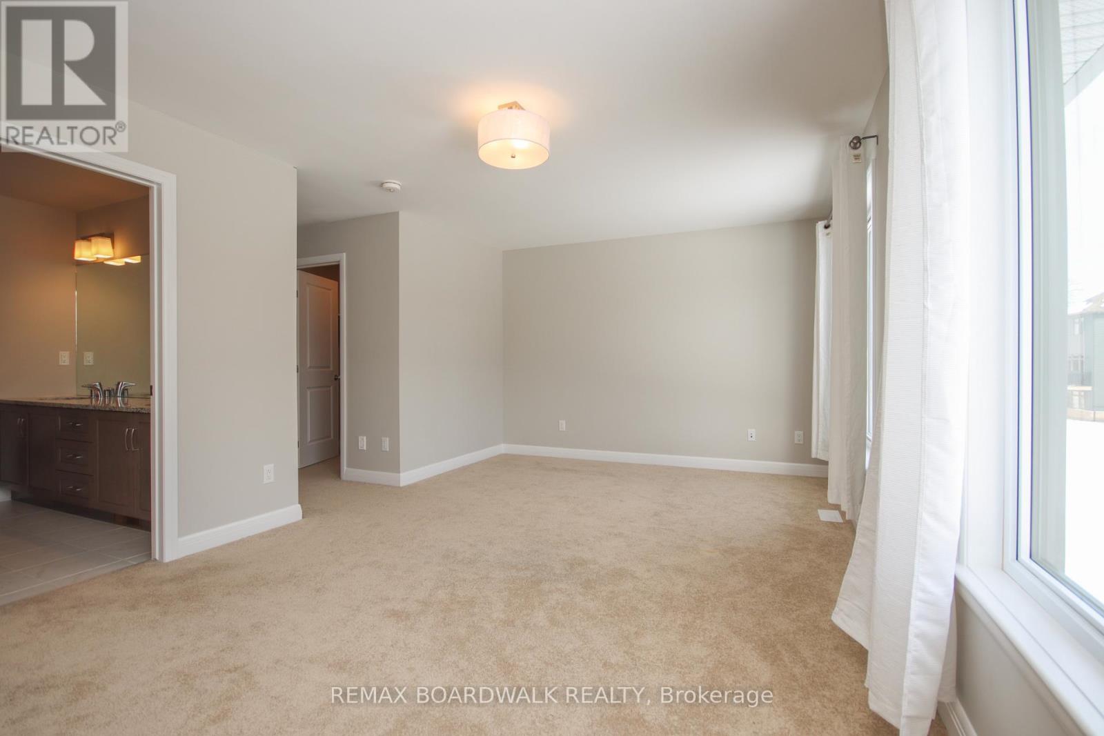 74 Michael Stoqua Street, Ottawa, Ontario  K1K 5A2 - Photo 16 - X13237826