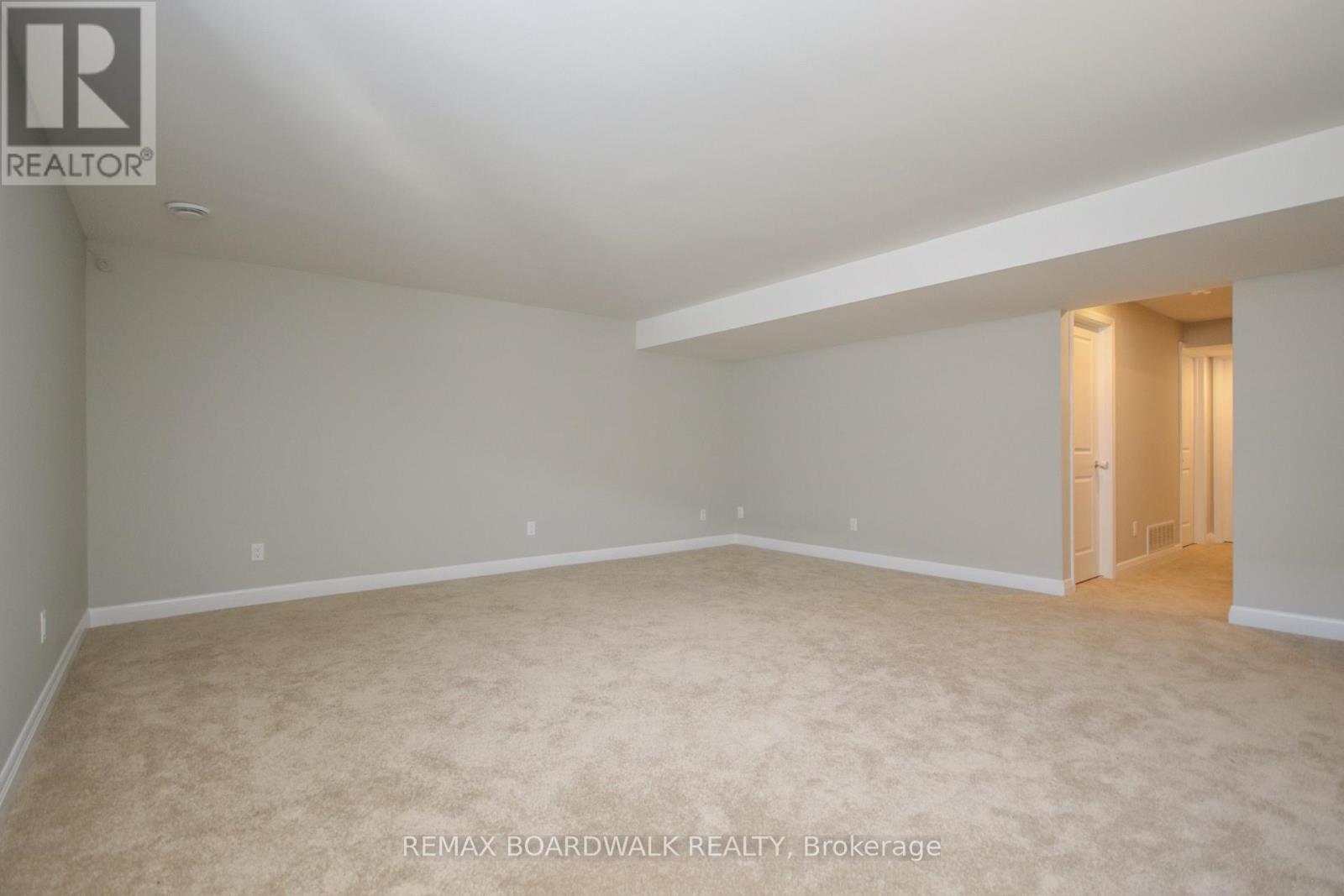 74 Michael Stoqua Street, Ottawa, Ontario  K1K 5A2 - Photo 26 - X13237826