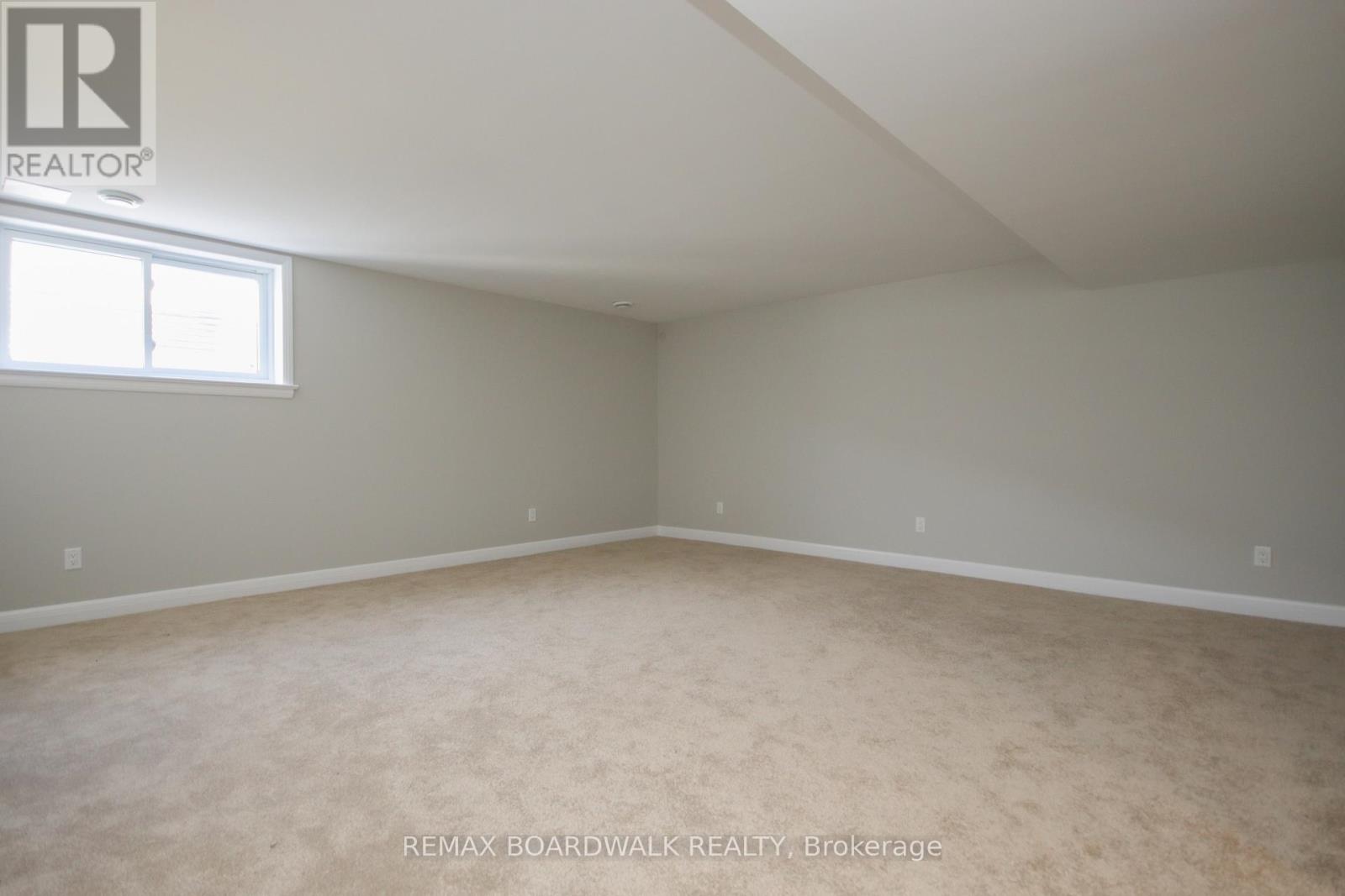 74 Michael Stoqua Street, Ottawa, Ontario  K1K 5A2 - Photo 28 - X13237826