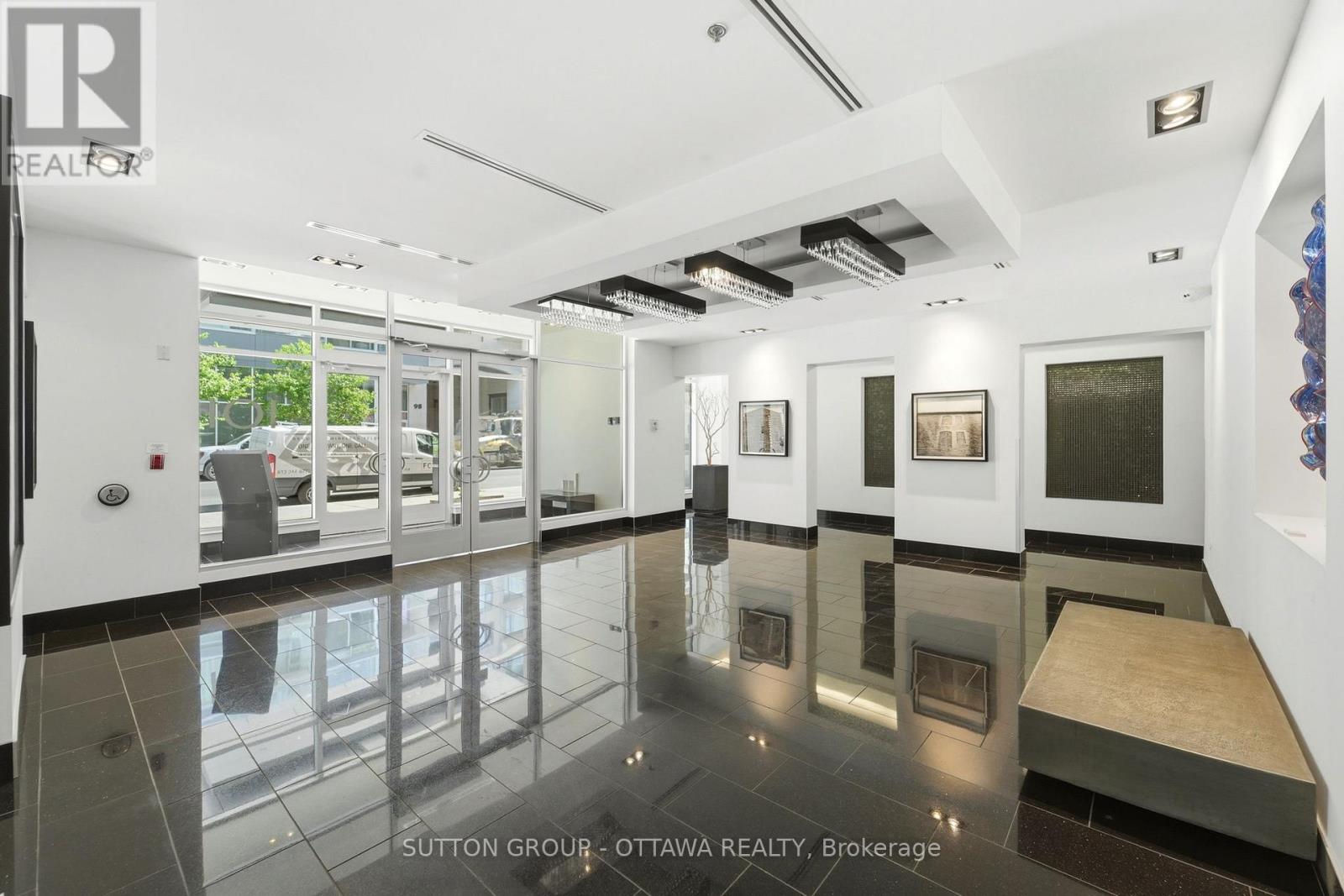 110 - 101 Richmond Road, Ottawa, Ontario  K1Z 0A6 - Photo 2 - X13237894