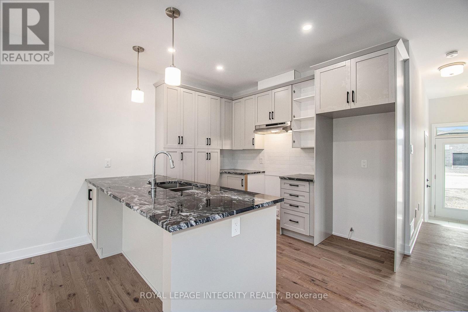 10 Morral Court, Arnprior, Ontario  K7S 0J4 - Photo 4 - X13237964
