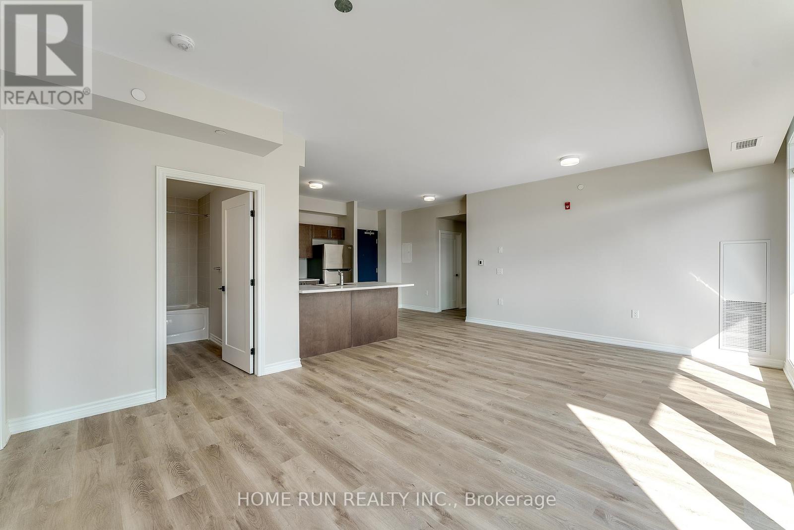 302 - 397 Codds Road, Ottawa, Ontario  K1K 5C7 - Photo 9 - X13237972