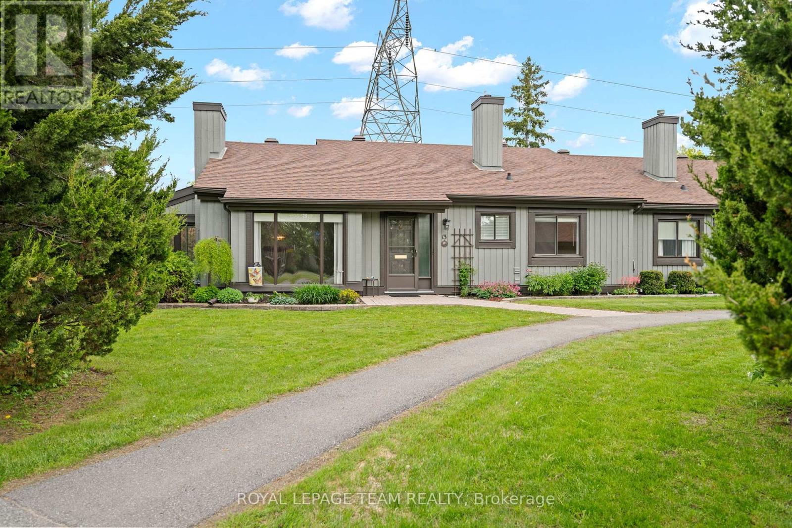 13 Arbor Ridge, Ottawa, Ontario  K2S 1B9 - Photo 3 - X13238134