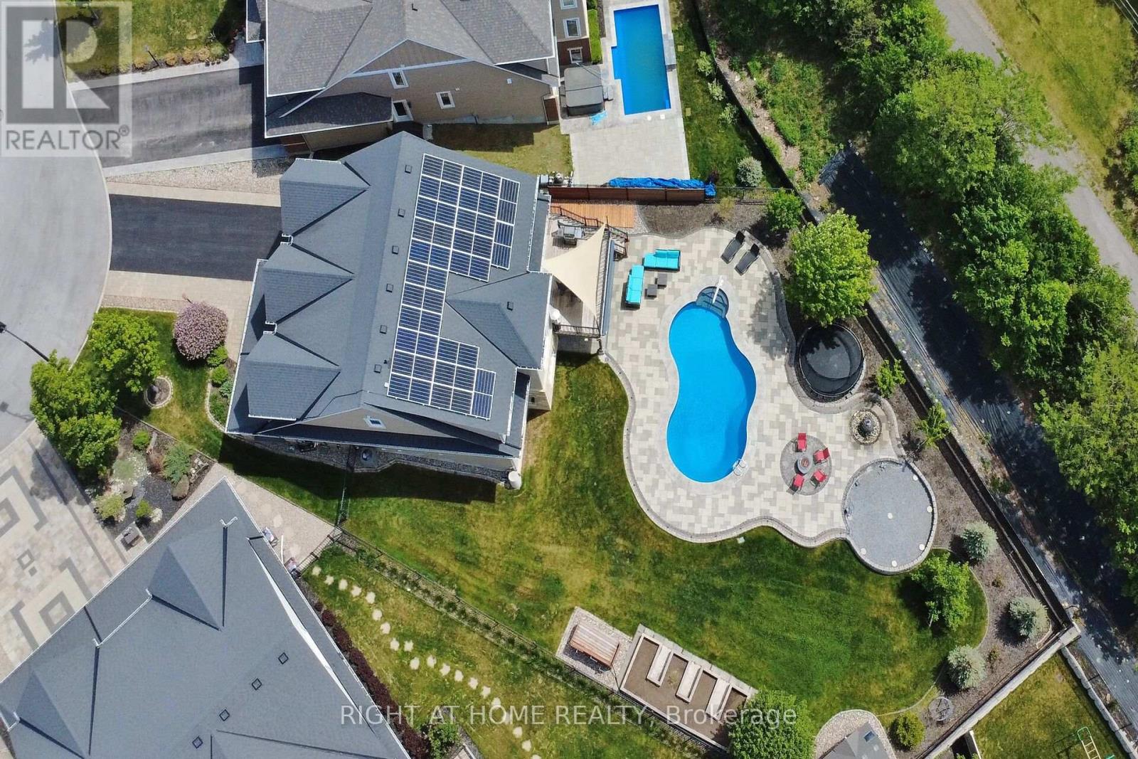 198 Grainstone Way, Ottawa, Ontario  K2T 0H2 - Photo 3 - X13238330