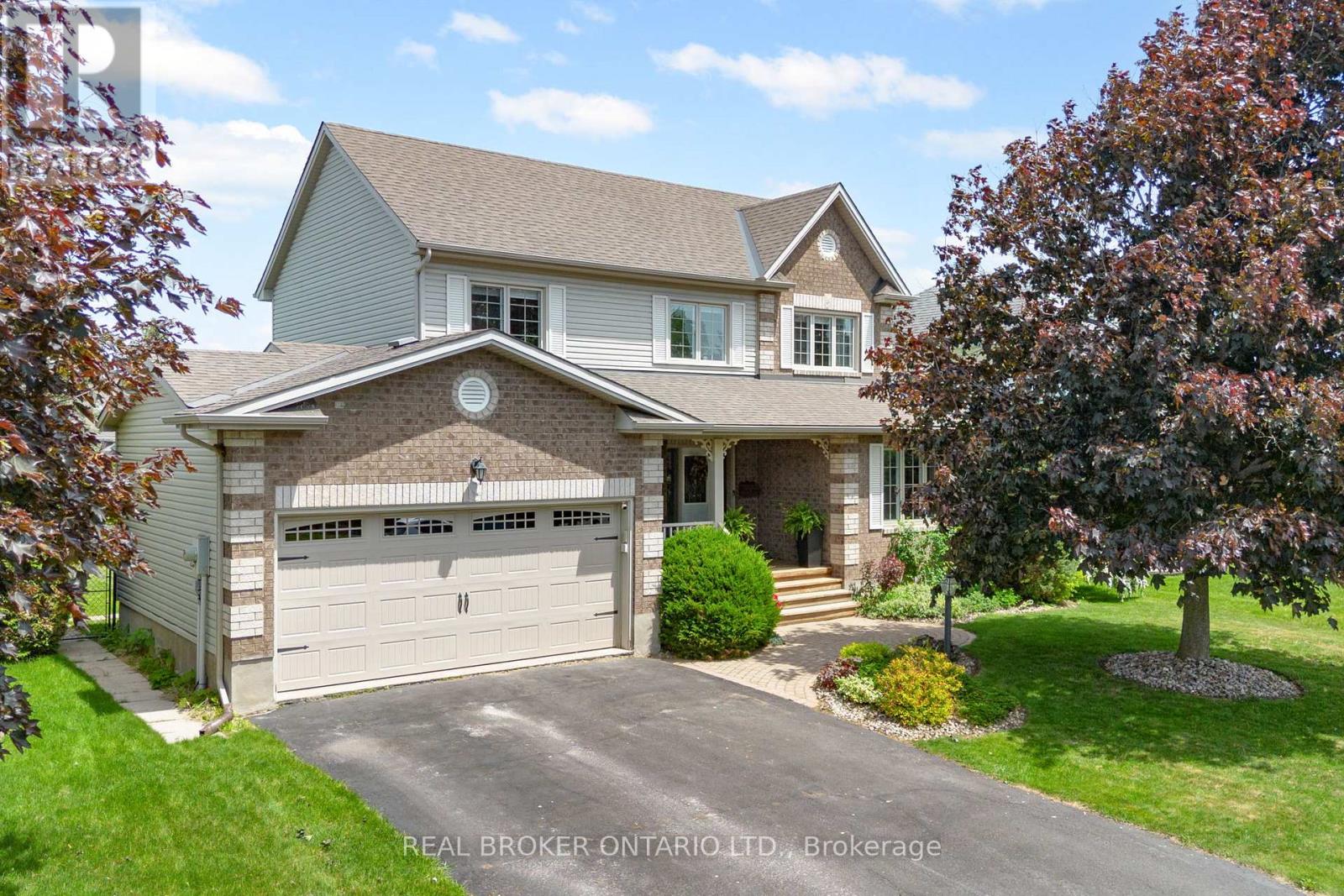 16 Forest Creek Drive, Ottawa, Ontario  K2S 1L6 - Photo 1 - X13238678