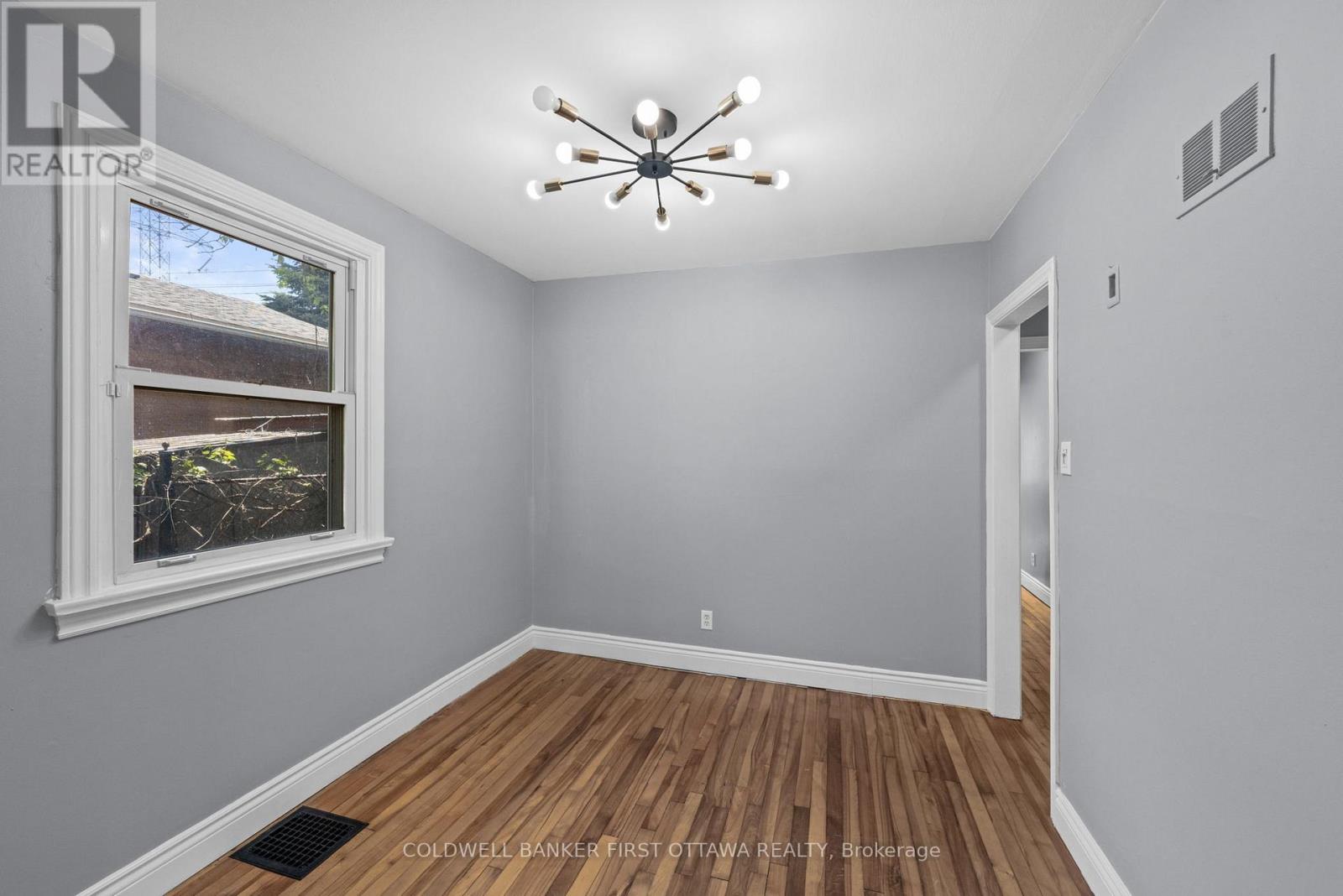 1246 Kitchener Avenue, Ottawa, Ontario  K1V 6W5 - Photo 11 - X13239486