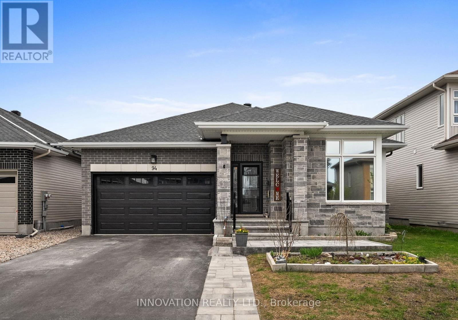94 Dunlop Road, Carleton Place, Ontario  K7C 0R8 - Photo 1 - X13239888