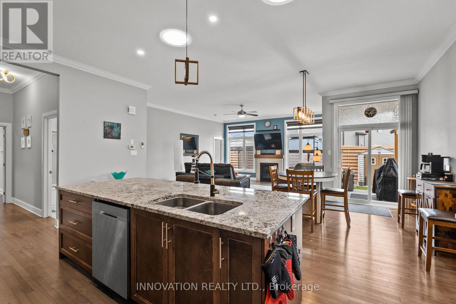 94 Dunlop Road, Carleton Place, Ontario  K7C 0R8 - Photo 11 - X13239888