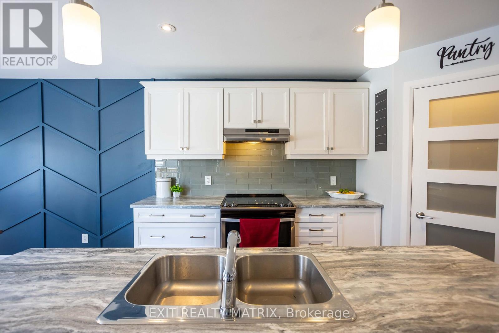 273 Central Park Boulevard, Russell, Ontario  K4R 0E9 - Photo 11 - X13239924