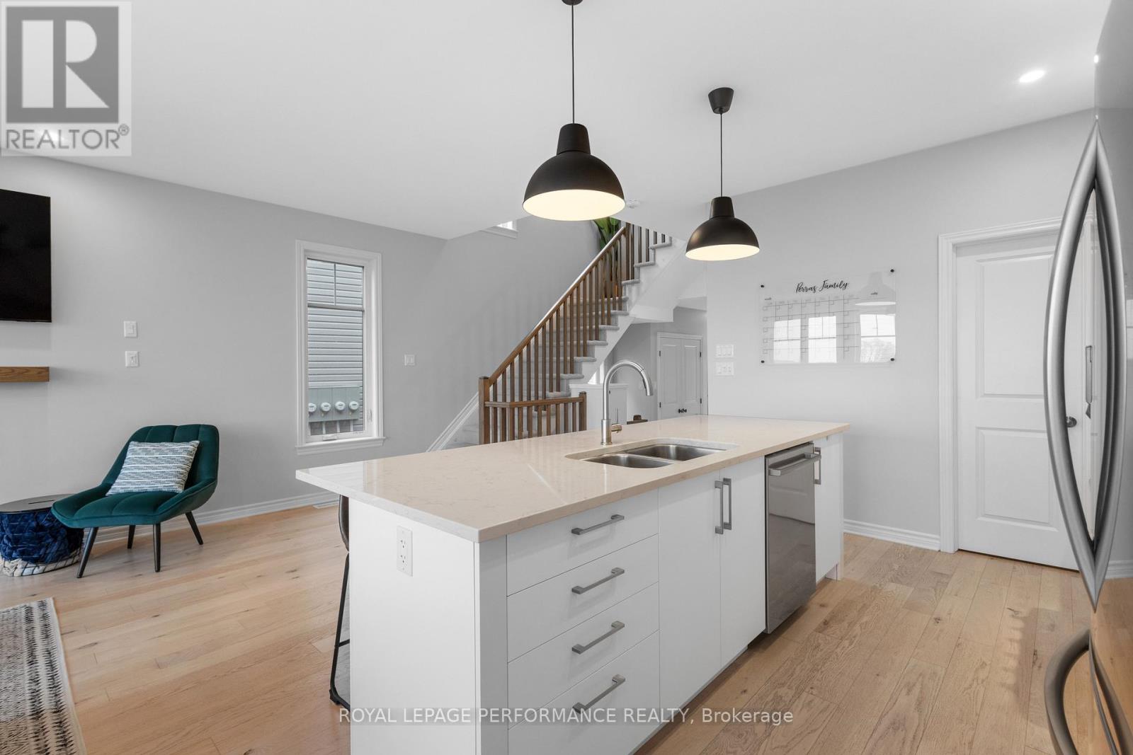 365 Mishawashkode Street, Ottawa, Ontario  K4A 1E9 - Photo 9 - X13240010