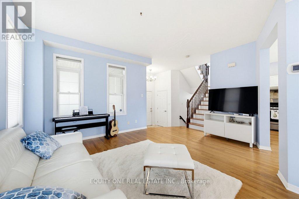 16 Grengold Way, Ottawa, Ontario  K2T 1E2 - Photo 5 - X13240120
