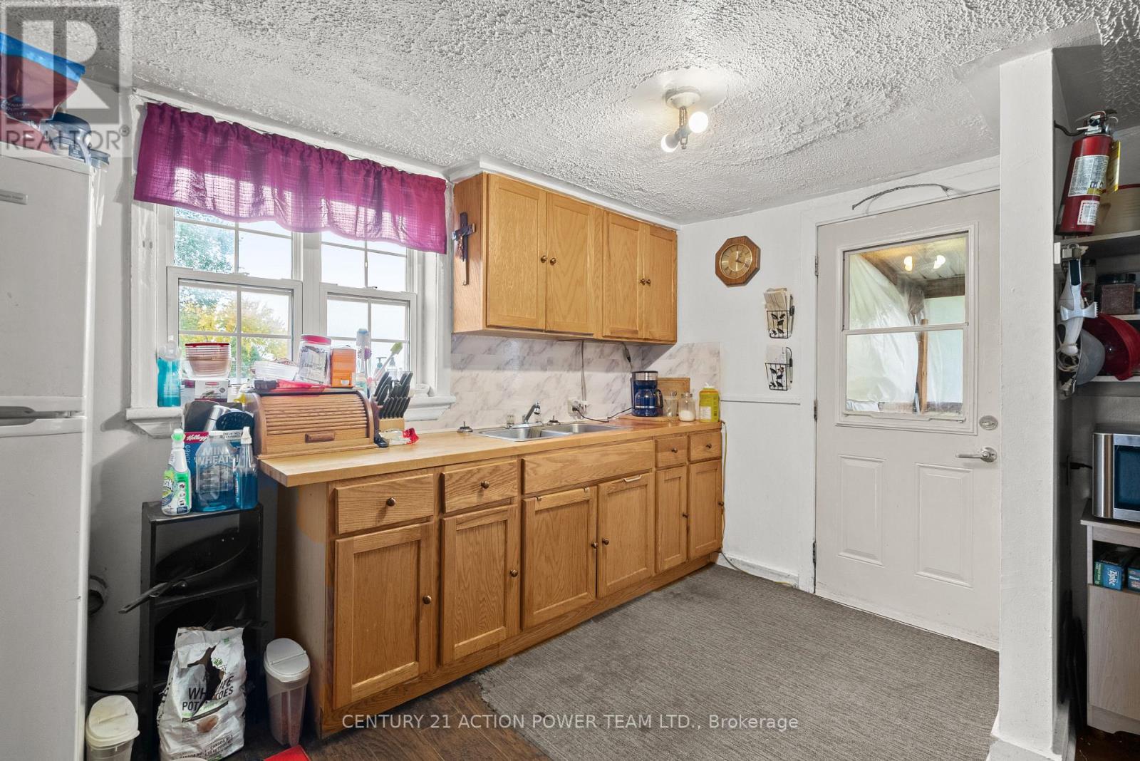 331 7th Street E, Cornwall, Ontario  K6H 2R8 - Photo 6 - X13240360