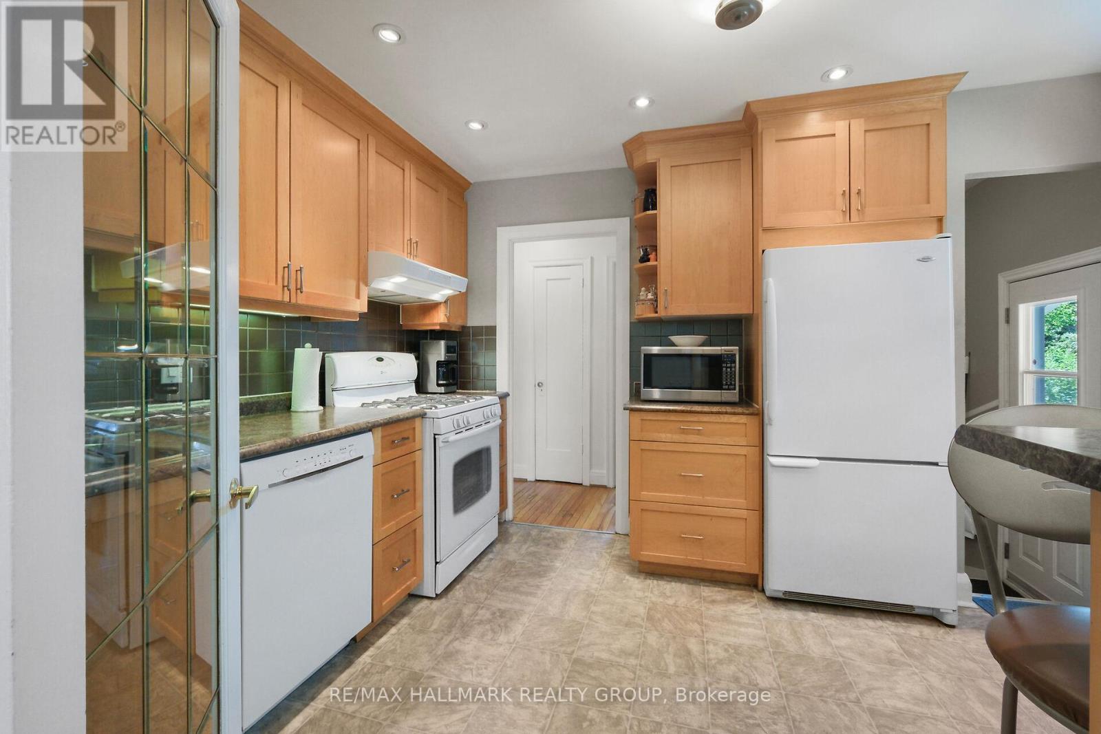20 Fern Avenue, Ottawa, Ontario  K1Y 3S1 - Photo 8 - X13240452