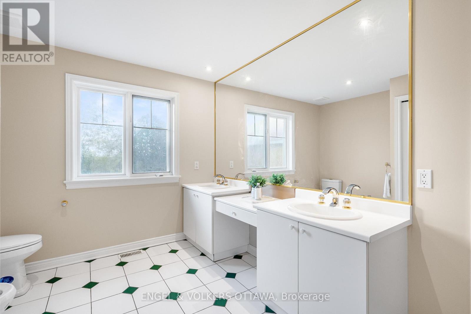 5 Cassone Court, Ottawa, Ontario  K2G 5V6 - Photo 32 - X13240736