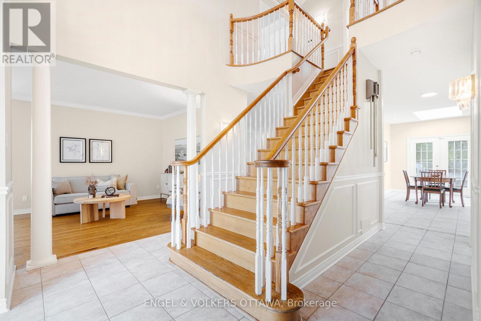 5 Cassone Court, Ottawa, Ontario  K2G 5V6 - Photo 4 - X13240736