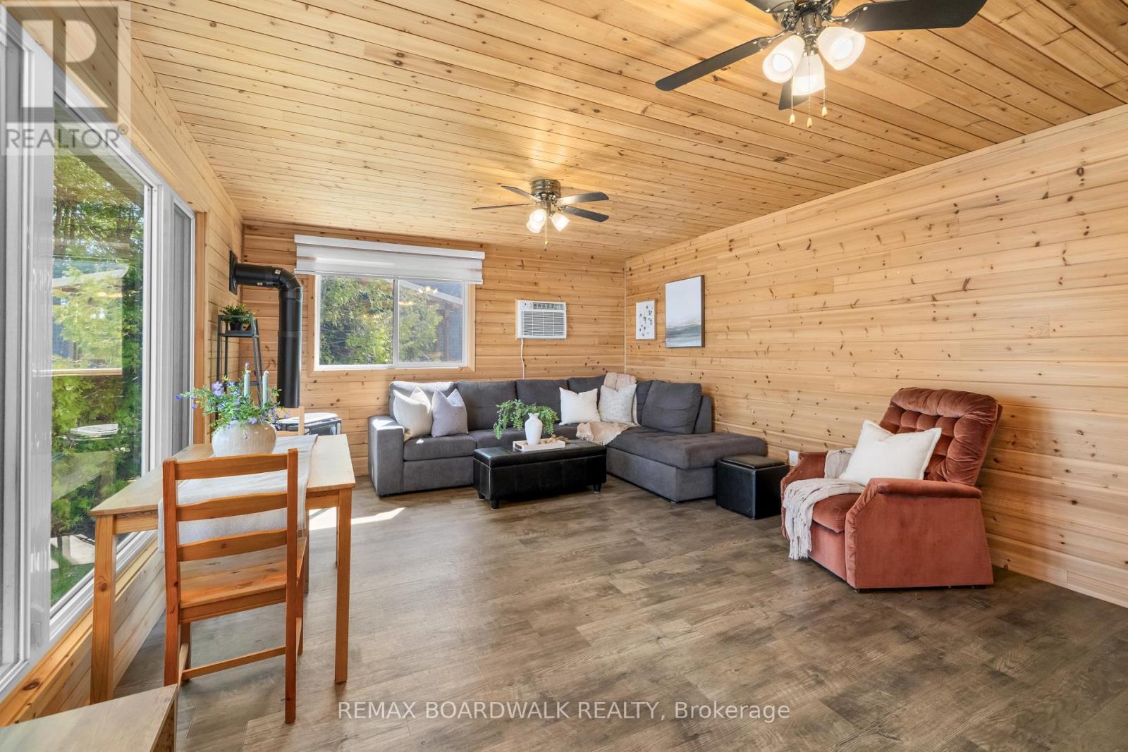 339 Leavoy Lane, Horton, Ontario  K7V 3Z8 - Photo 12 - X13240850