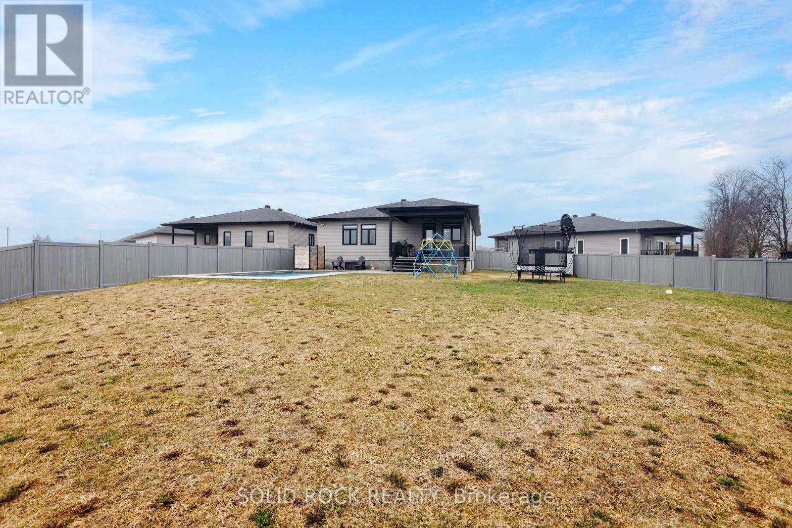 216 Filion Street, Russell, Ontario  K0A 1W0 - Photo 48 - X13241014
