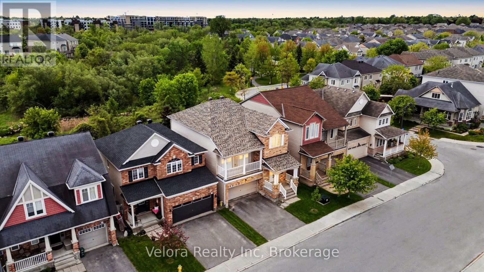 607 Rosehill Avenue, Ottawa, Ontario  K2S 0K3 - Photo 2 - X13241160
