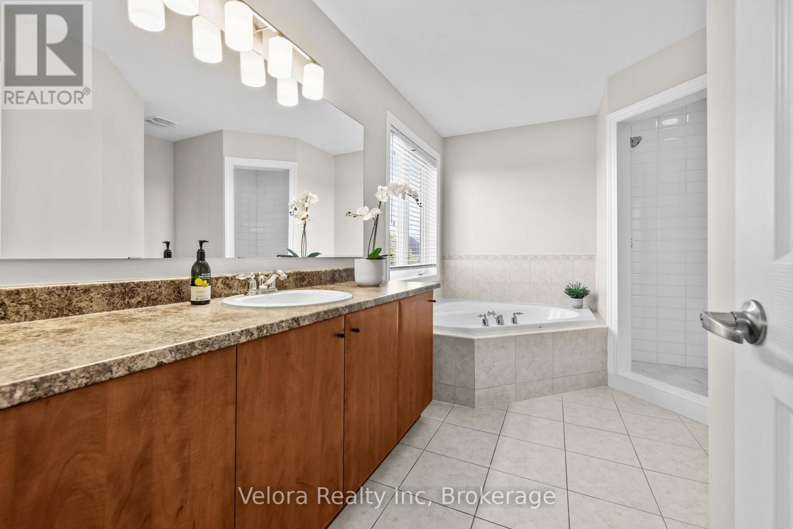 607 Rosehill Avenue, Ottawa, Ontario  K2S 0K3 - Photo 27 - X13241160