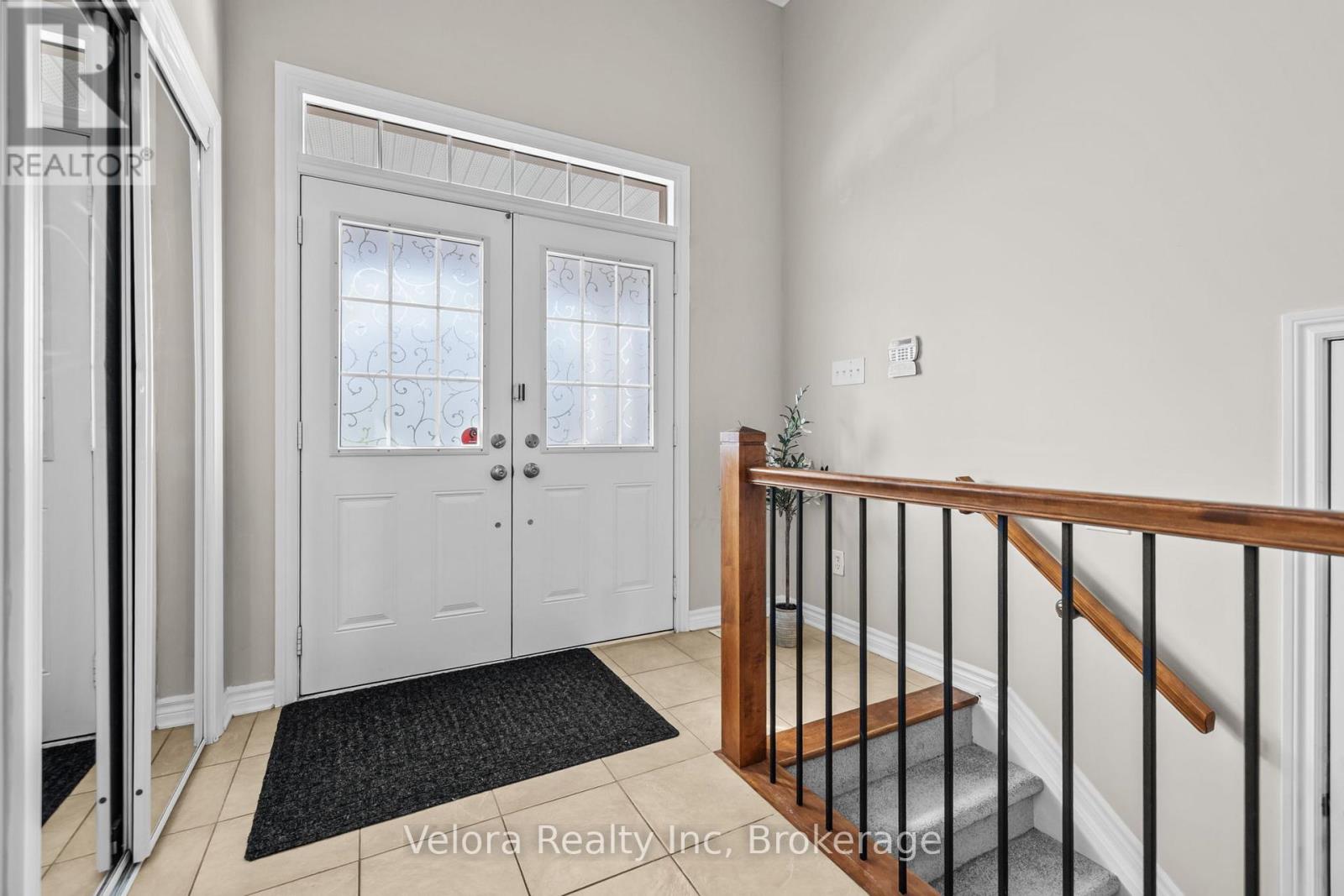 607 Rosehill Avenue, Ottawa, Ontario  K2S 0K3 - Photo 4 - X13241160
