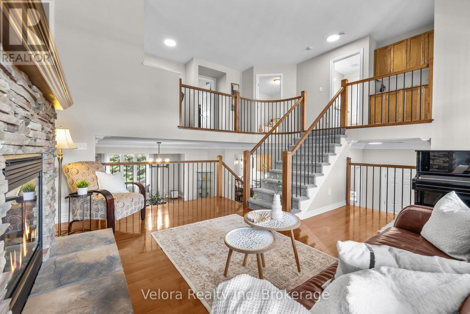 607 Rosehill Avenue, Ottawa, Ontario  K2S 0K3 - Photo 8 - X13241160