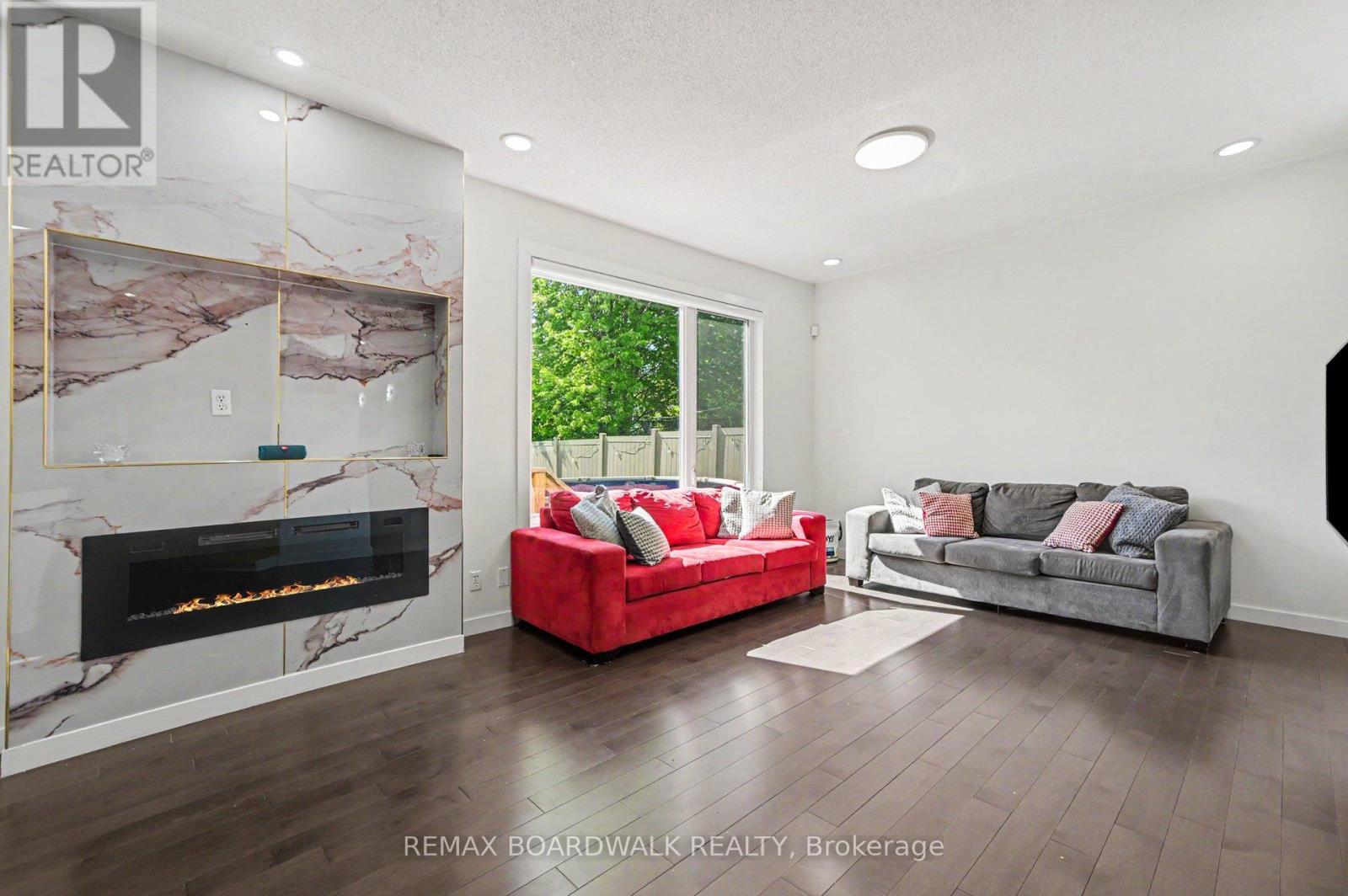 6072 Longleaf Drive, Ottawa, Ontario  K1W 1G4 - Photo 15 - X13241272