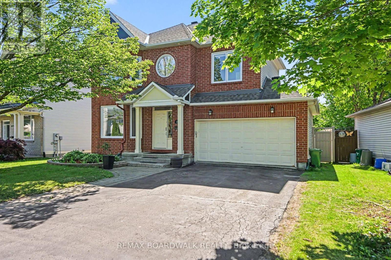 6072 Longleaf Drive, Ottawa, Ontario  K1W 1G4 - Photo 3 - X13241272